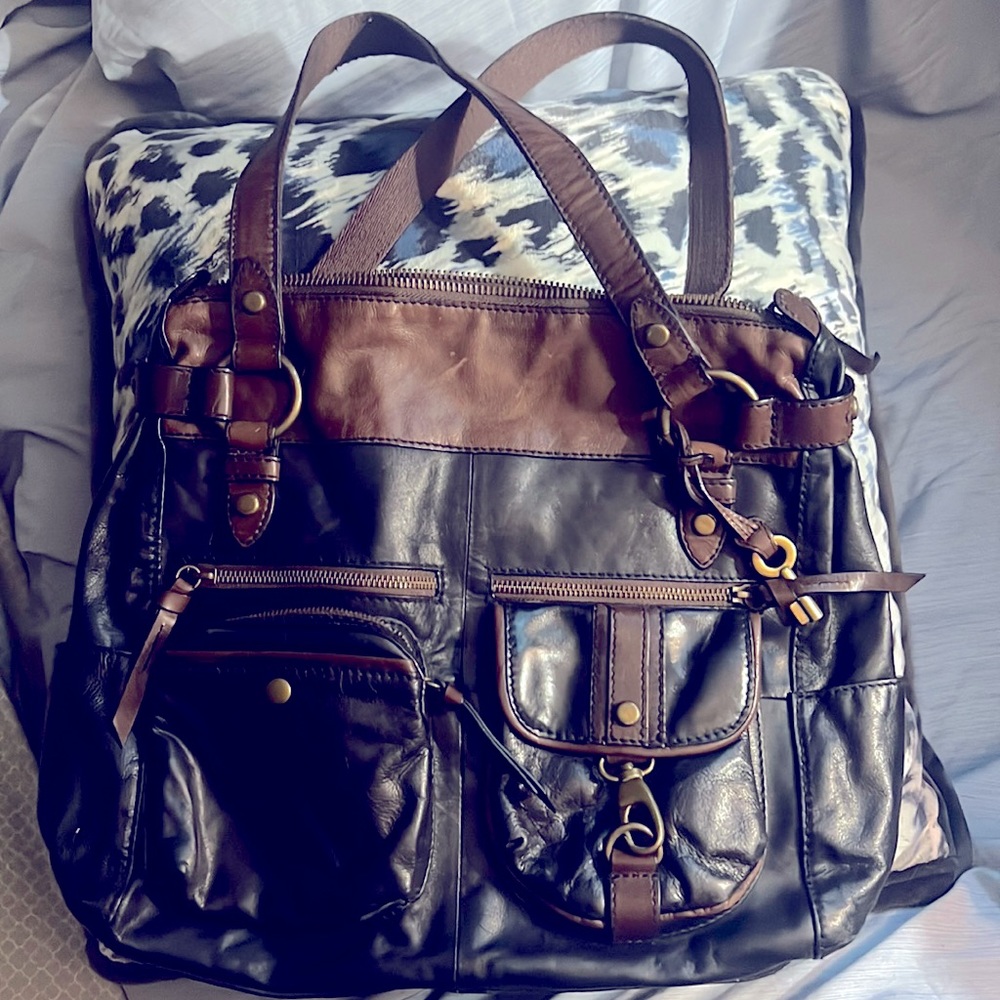 Fossil purse